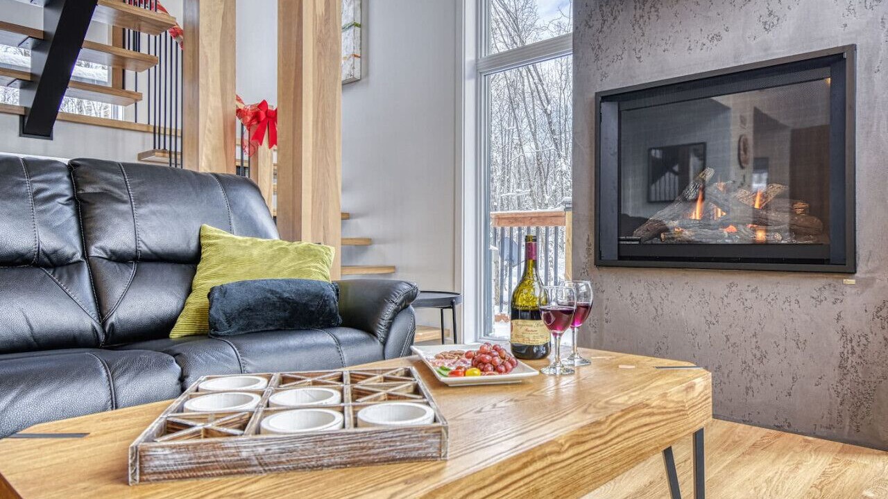 Photo of Livingroom in Amherst