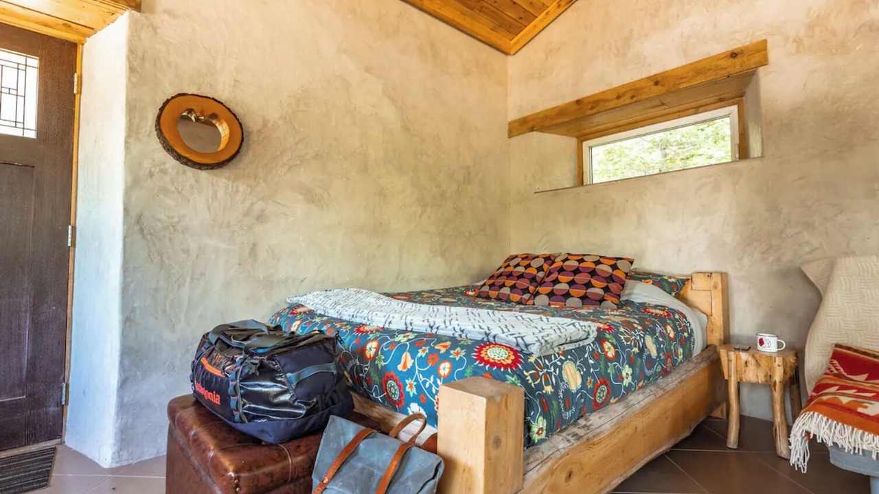 Photo of Bedroom in Lakeview