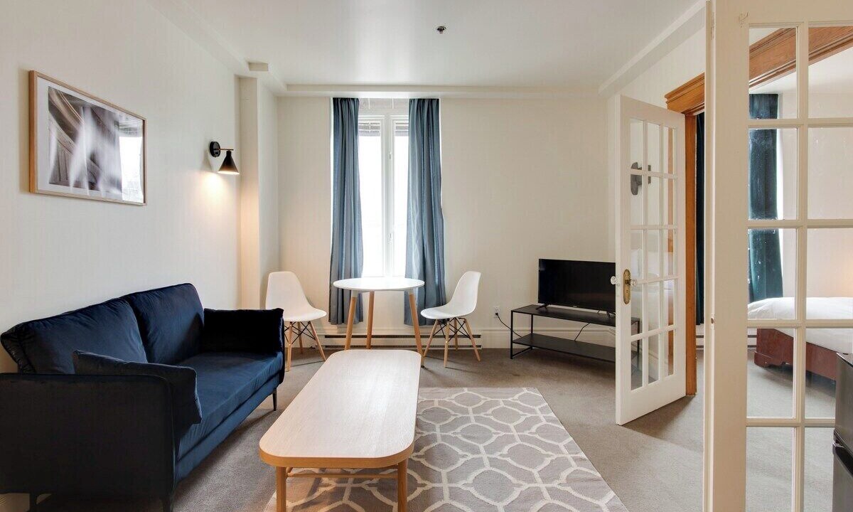 Photo of Bedroom in Latin Quarter