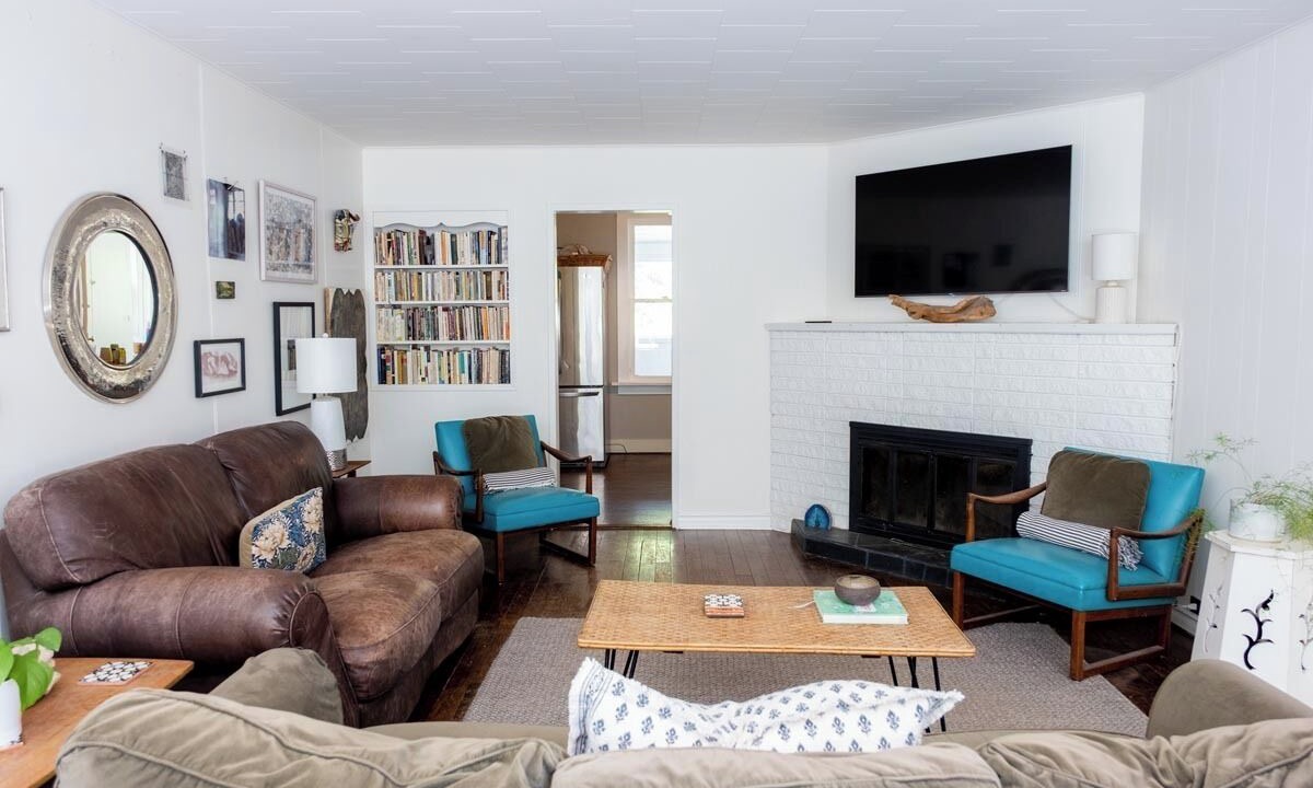 Photo of Livingroom in Shawnigan Lake