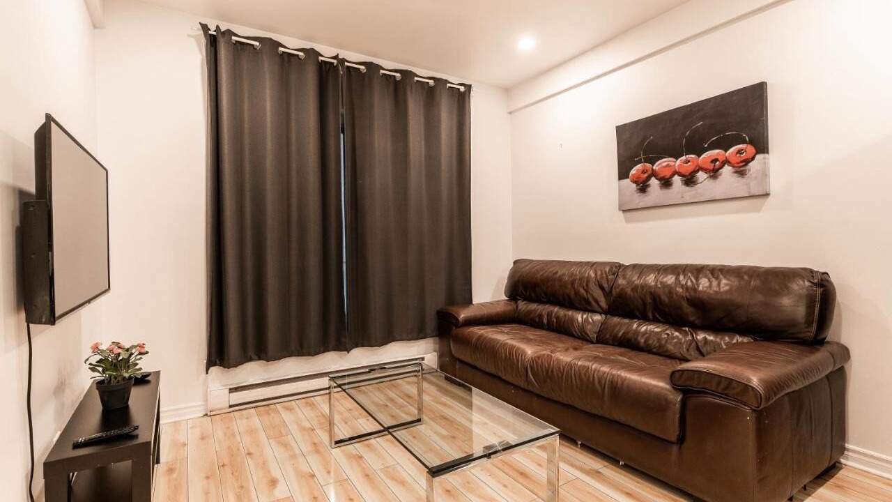 Photo of Livingroom in De Lorimier