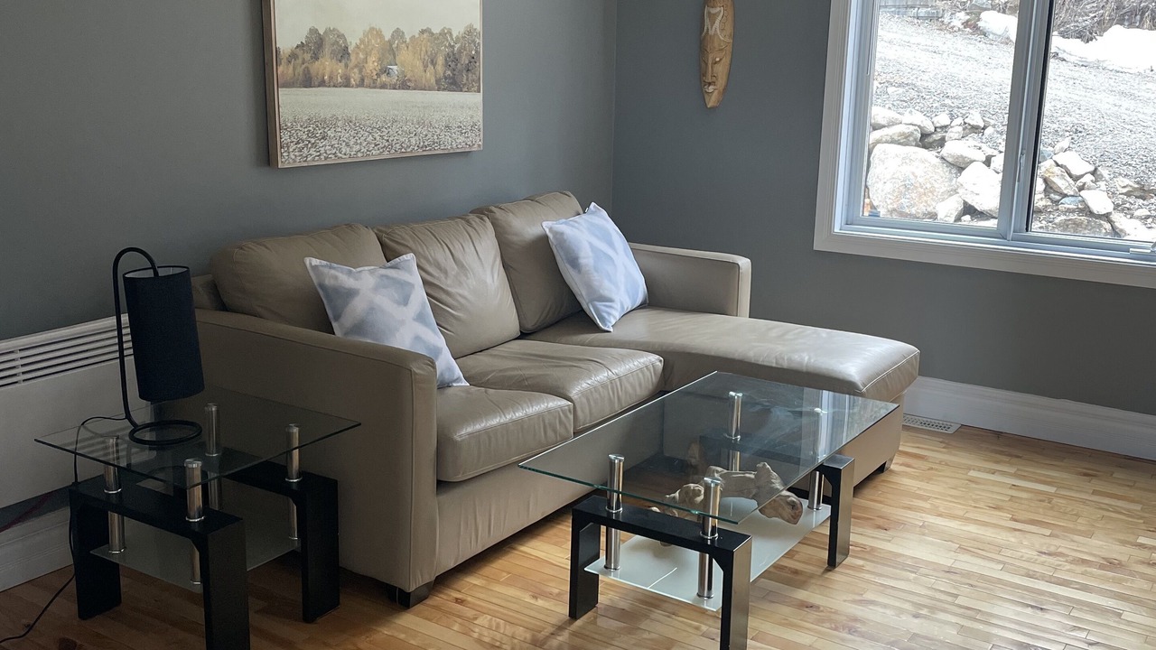 Photo of Livingroom in Val-des-Monts