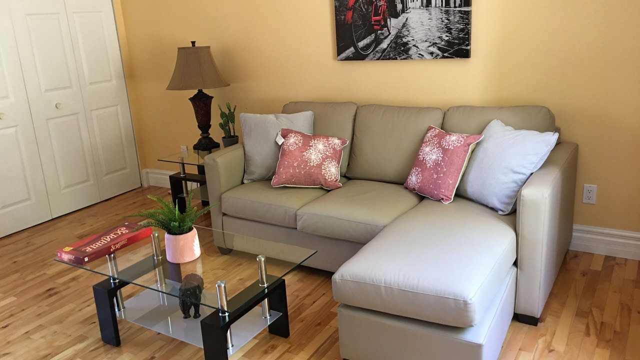 Photo of Livingroom in Val-des-Monts