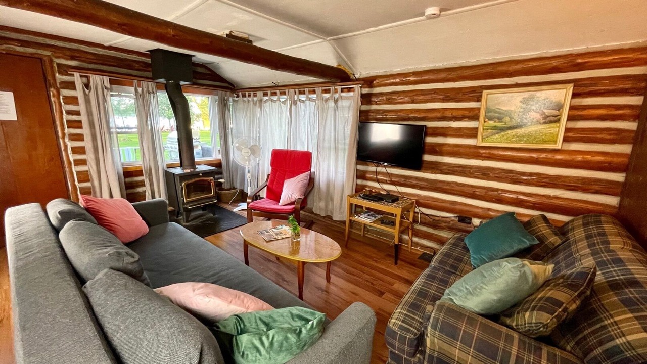 Photo of Livingroom in Rosedale