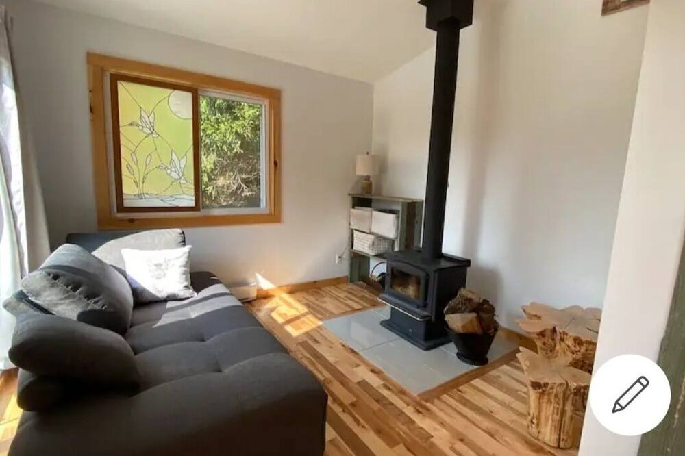 Photo of Livingroom in Sainte-Adele