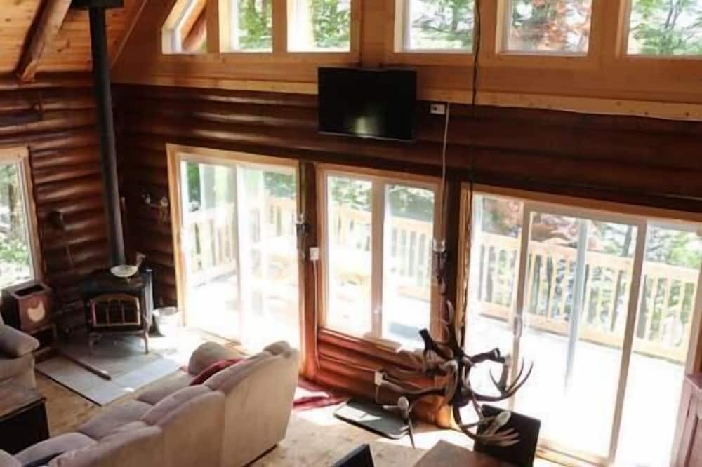 Photo of Bedroom in Lac-aux-Sables