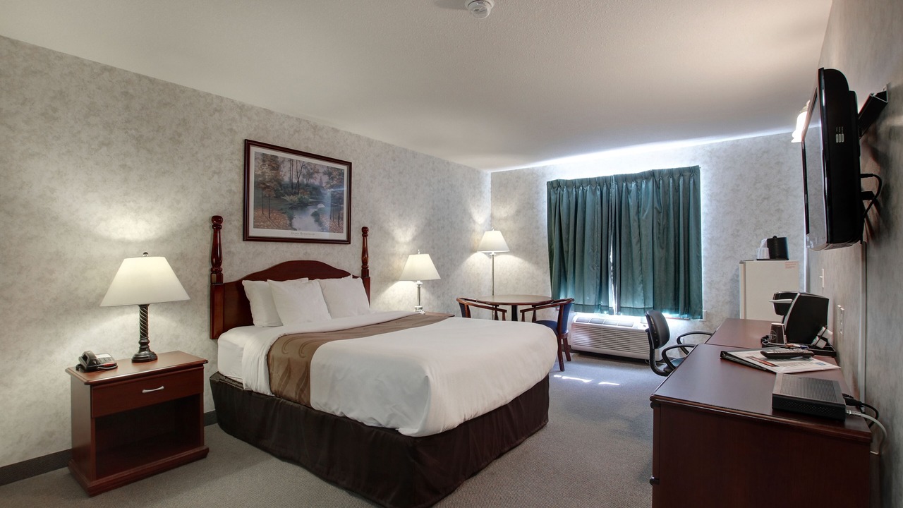 Photo of Bedroom in Nisku