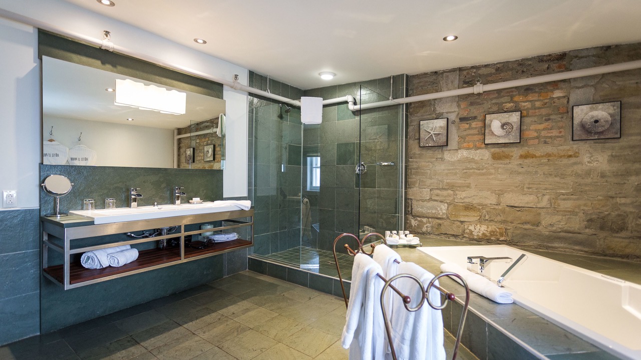 Photo of Bathroom in Lower Town