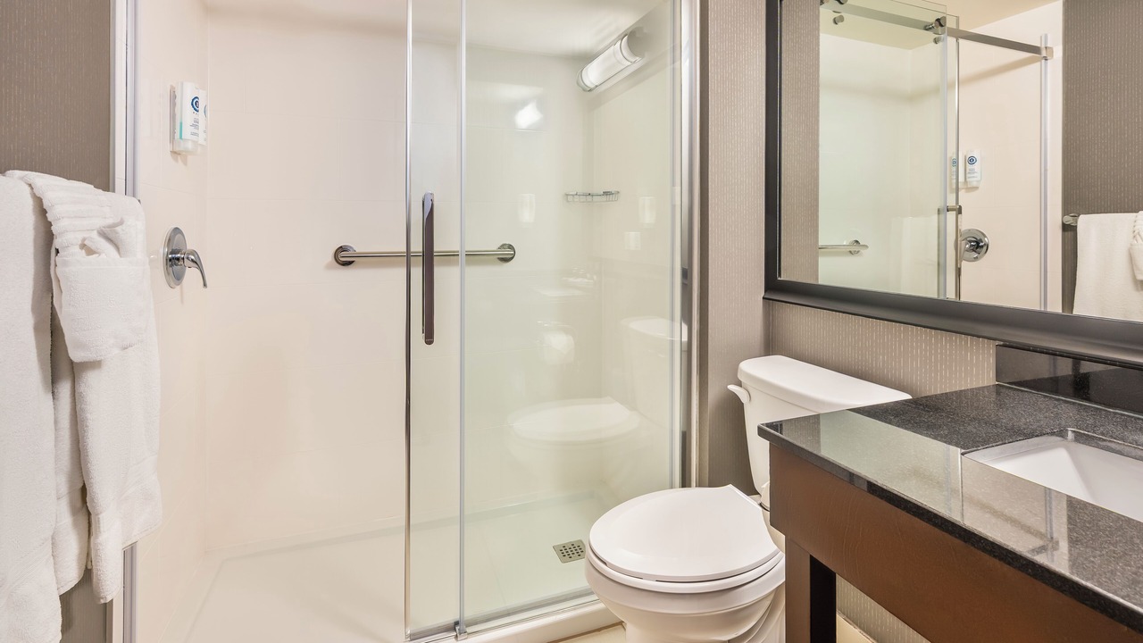 Photo of Bathroom in Laval