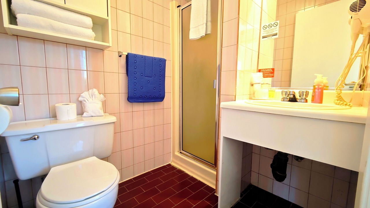 Photo of Bathroom in Saint-Sauveur