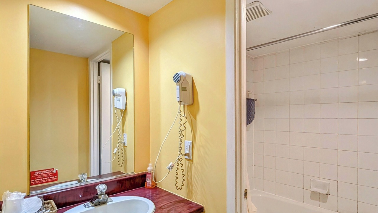 Photo of Bathroom in Saint-Sauveur