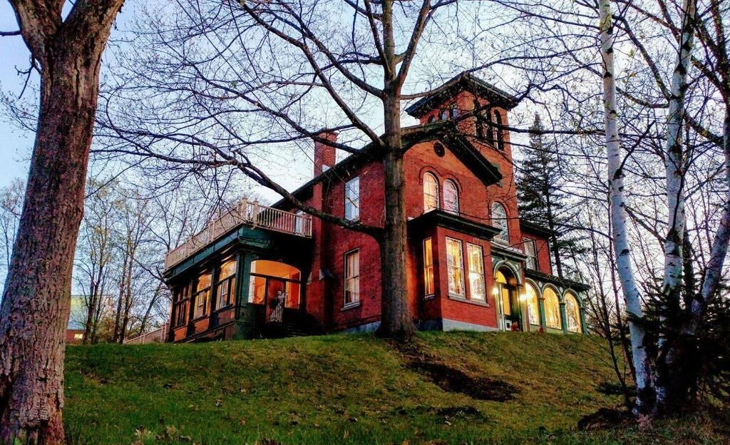 Photo of Buildings in Sherbrooke