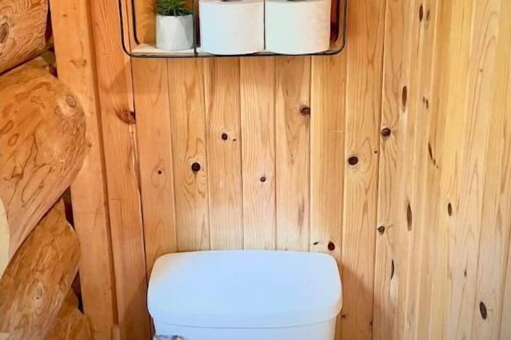 Photo of Bathroom in Saint-Gabriel-de-Valcartier
