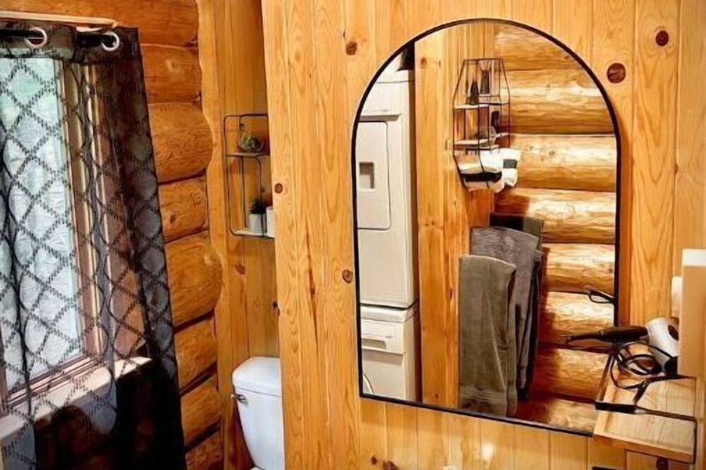 Photo of Bathroom in Saint-Gabriel-de-Valcartier