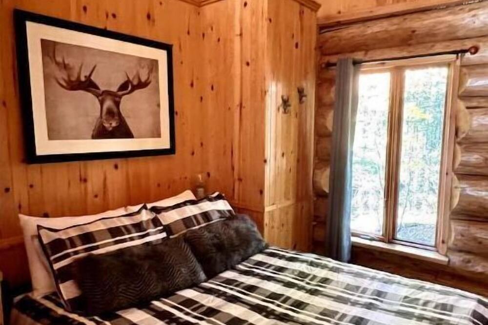 Photo of Bedroom in Saint-Gabriel-de-Valcartier