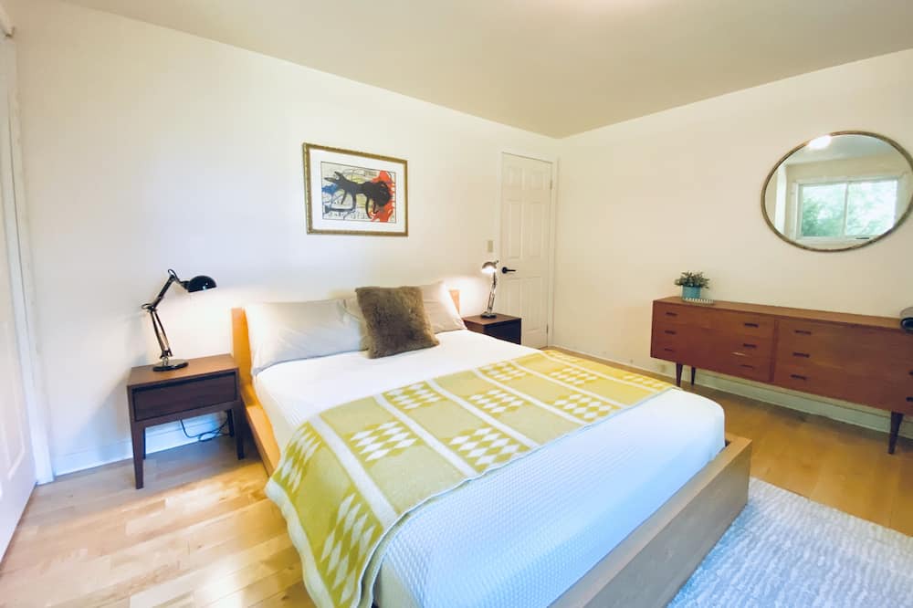 Photo of Bedroom in Consecon