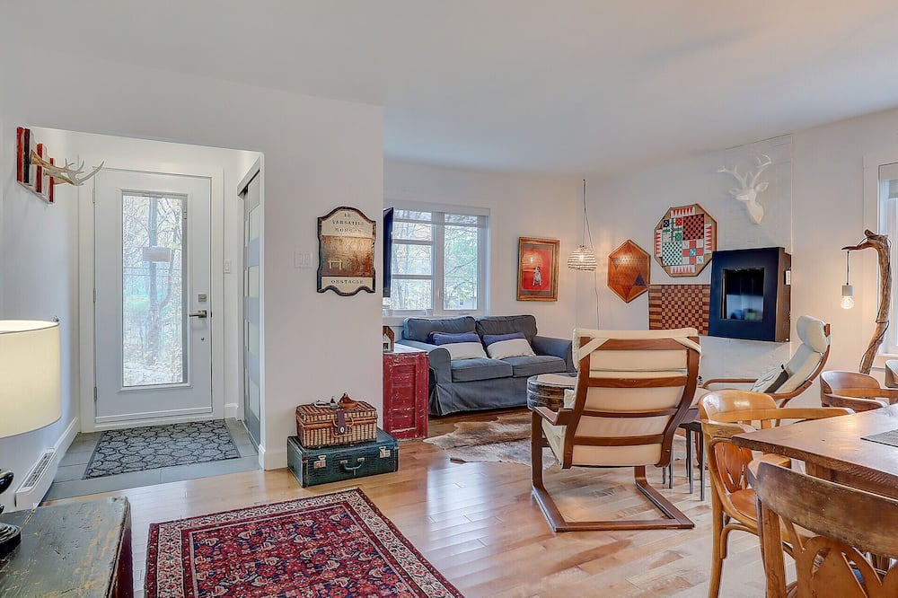 Photo of Livingroom in Lac-Brome