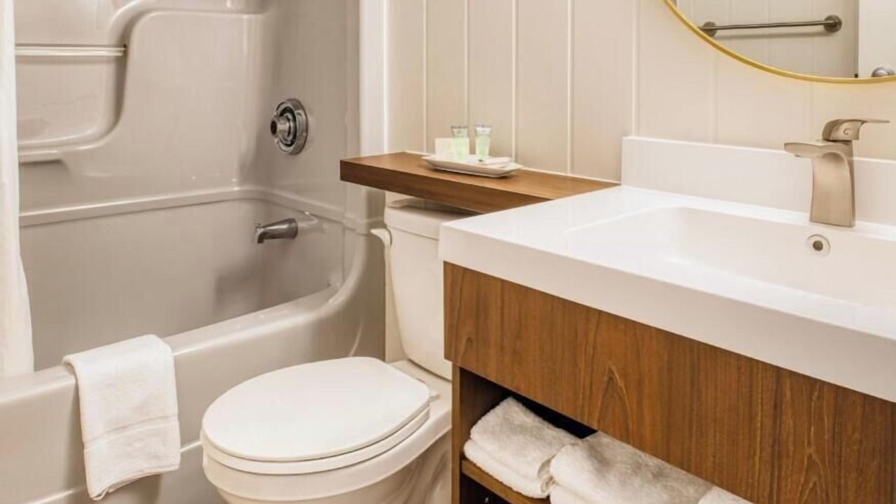 Photo of Bathroom in Rouyn-Noranda
