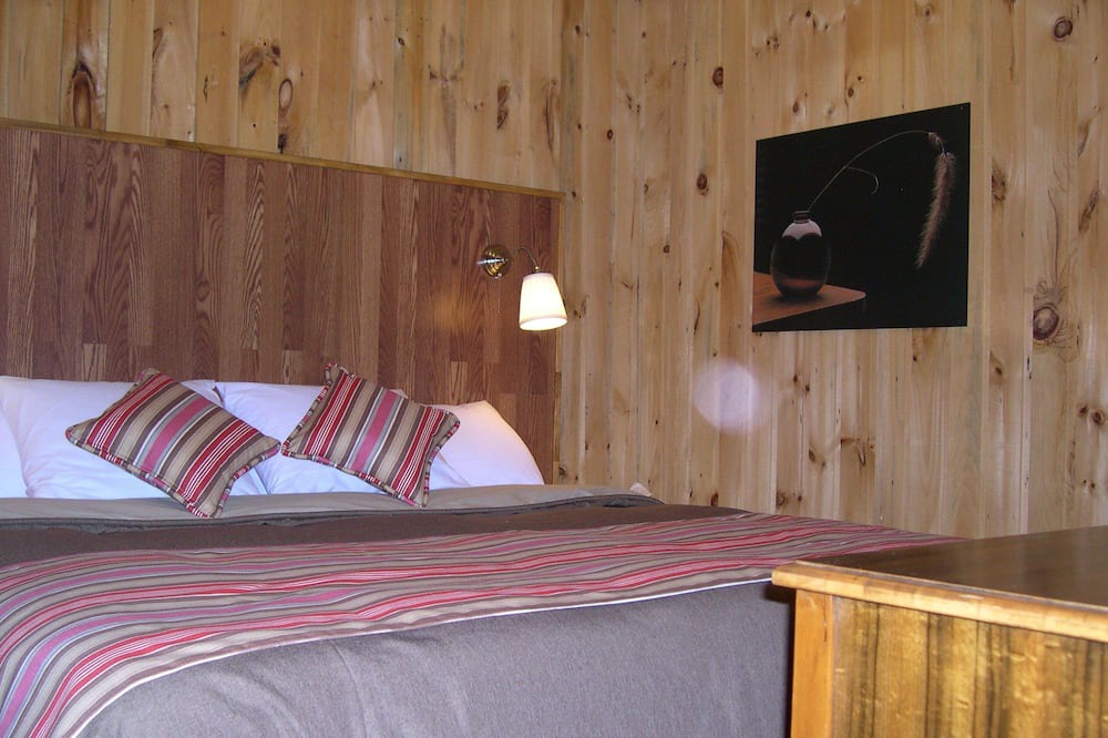 Photo of Bedroom in Rawdon