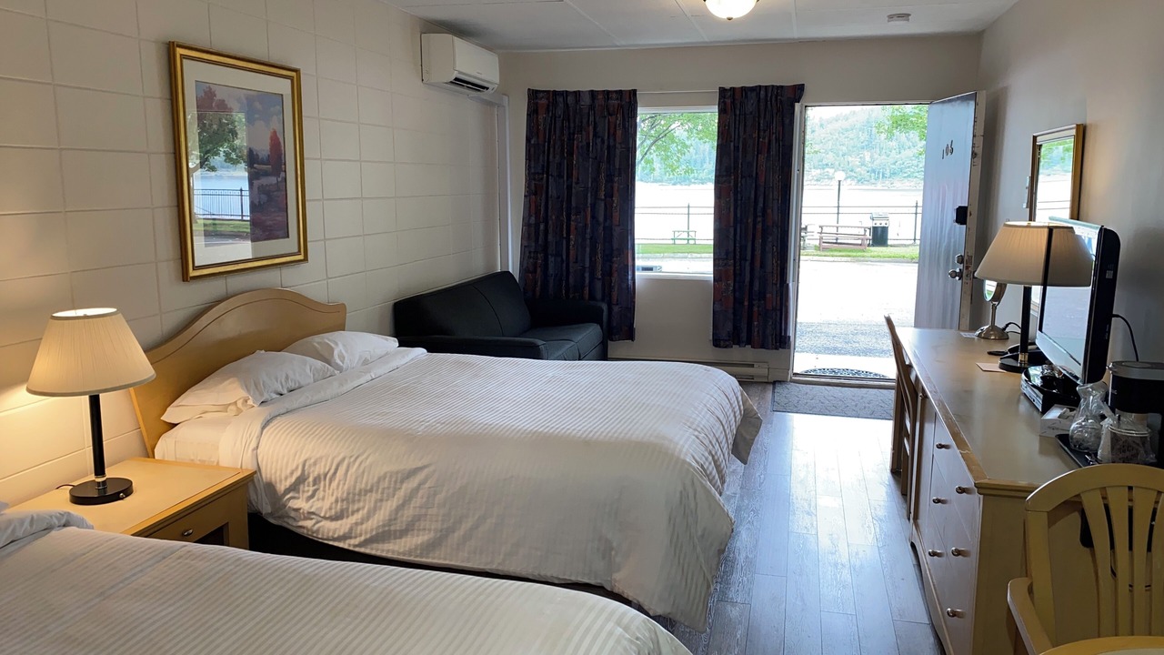 Photo of Bedroom in Chicoutimi