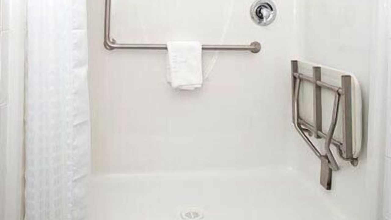 Photo of Bathroom in Valleyview