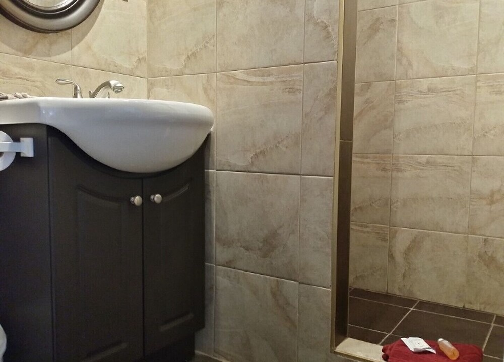 Photo of Bathroom in Val-d'Or