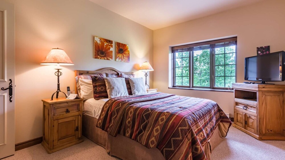 Photo of Bedroom in Mont-Tremblant