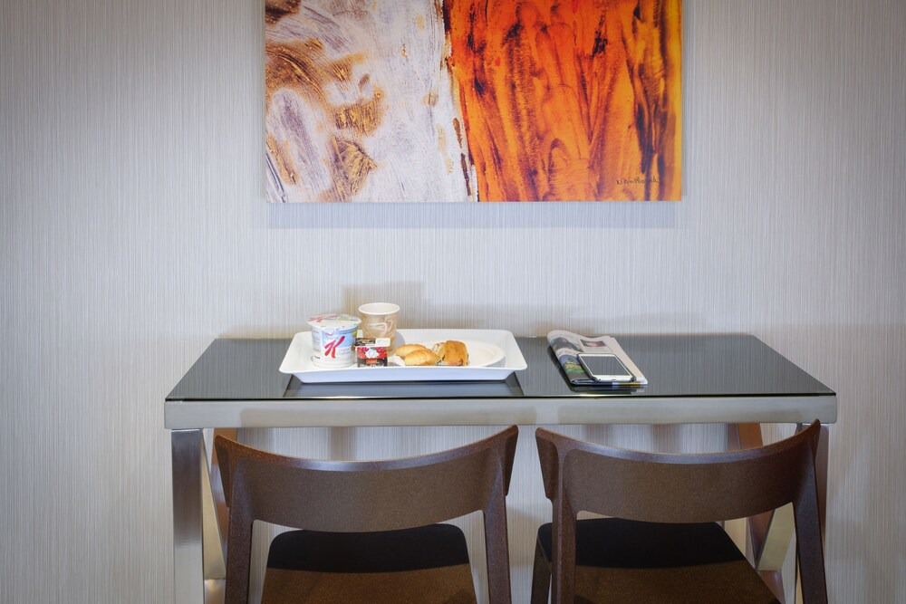 Photo of Livingroom in Cote-Des-Neiges—Notre-Dame-De-Grace