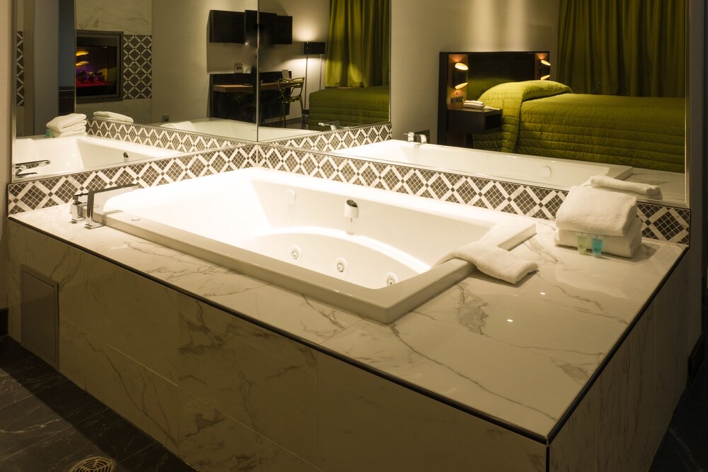 Photo of Bathroom in Cote-Des-Neiges—Notre-Dame-De-Grace