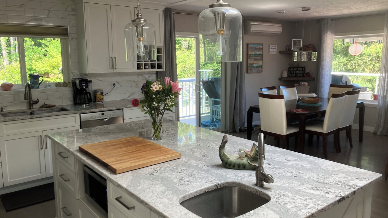 Photo of Kitchen in Shawnigan Lake