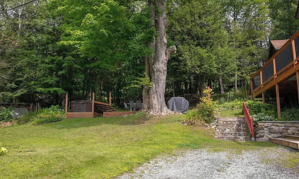 Photo of Outdoor in Mansonville