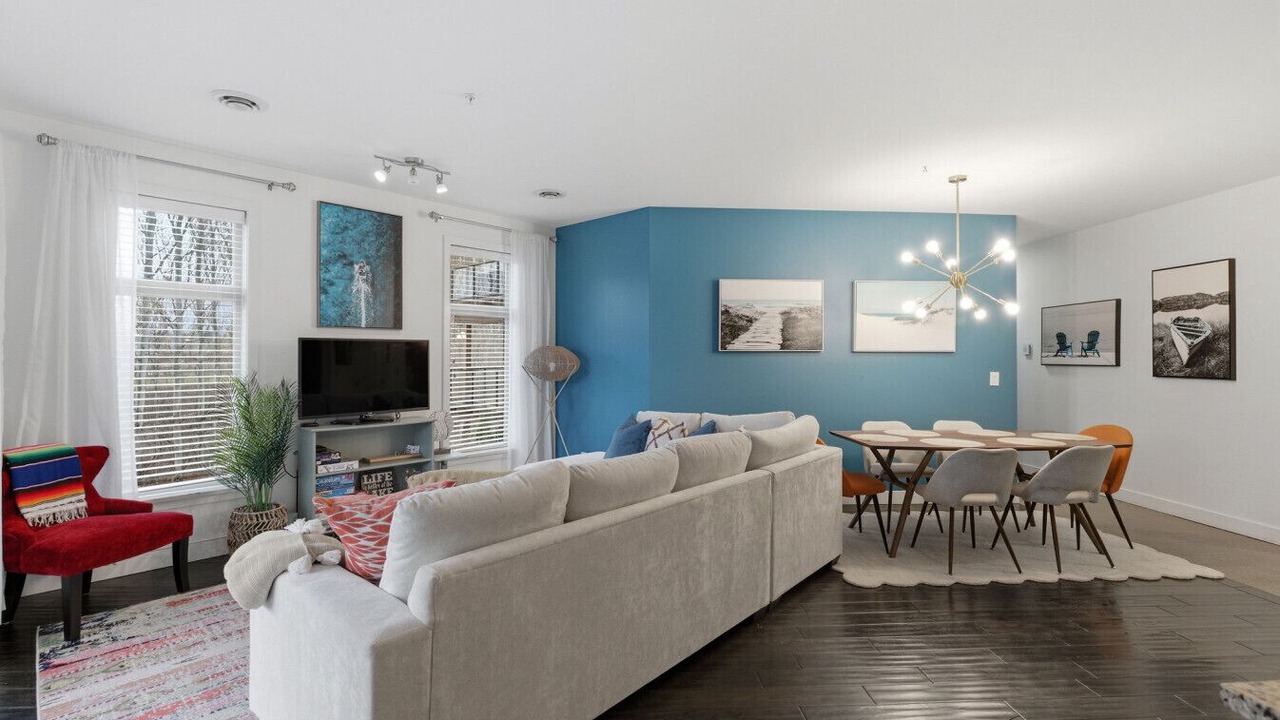 Photo of Livingroom in Westbank