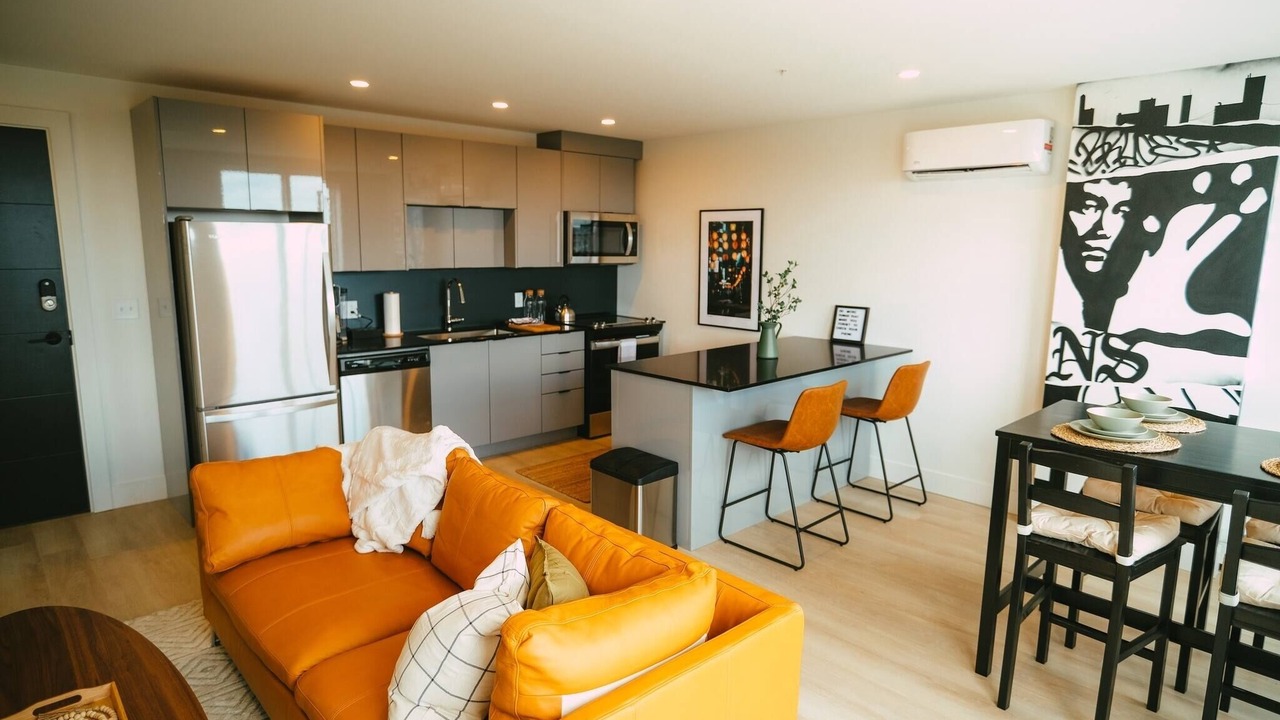 Photo of Livingroom in North End