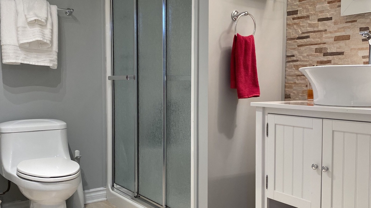 Photo of Bathroom in Papineau Regional County Municipality