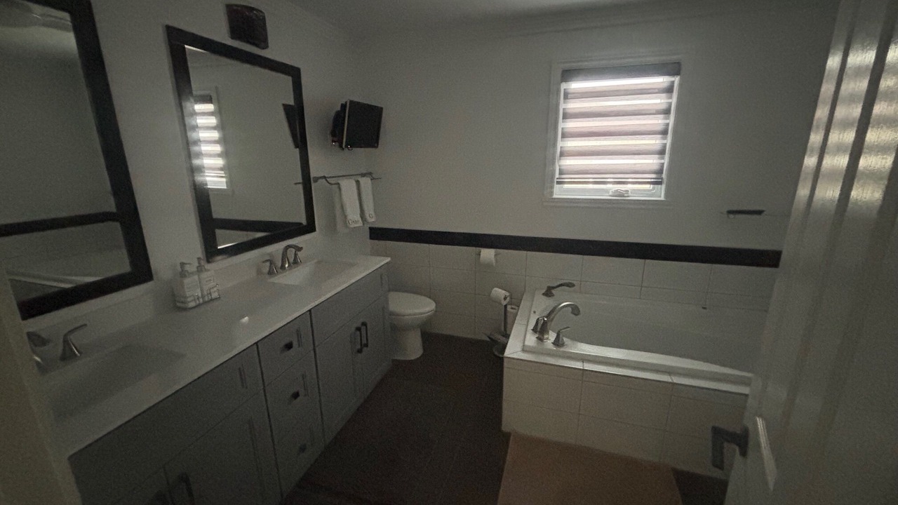 Photo of Bathroom in Papineau Regional County Municipality