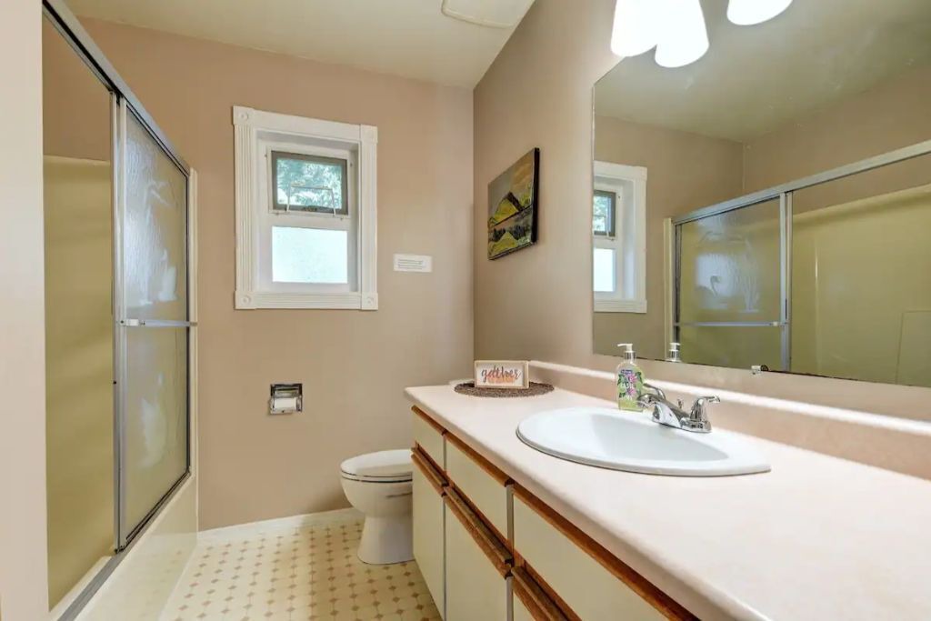Photo of Bathroom in Colwood