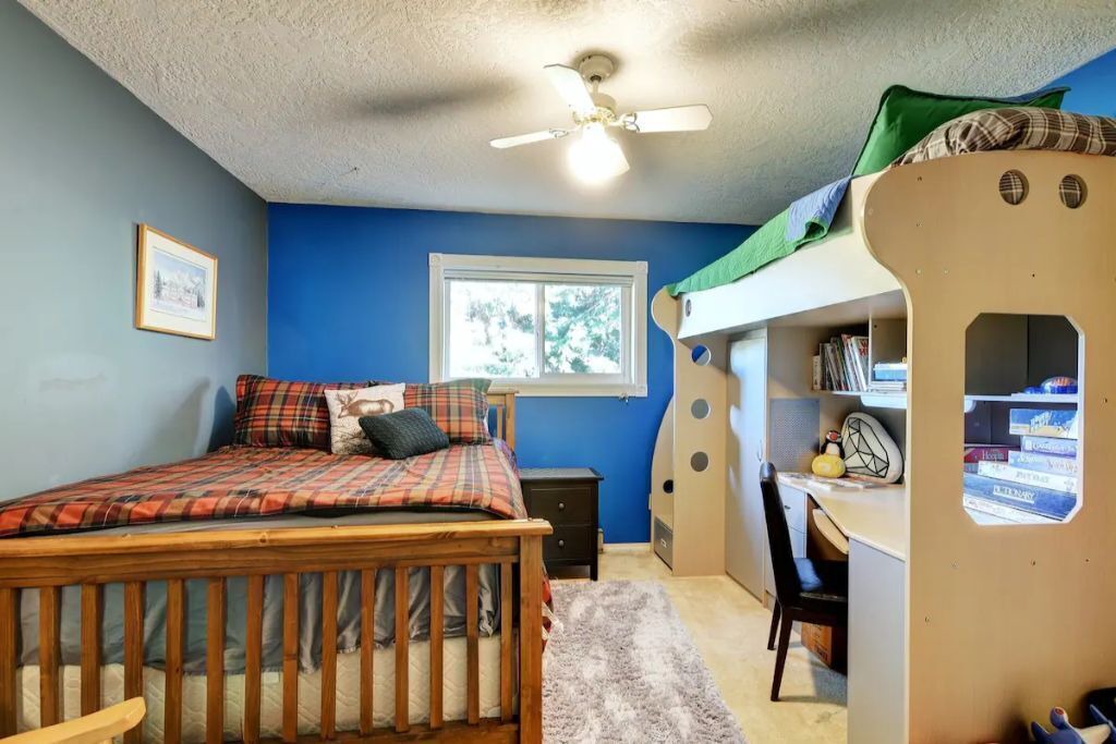 Photo of Bedroom in Colwood