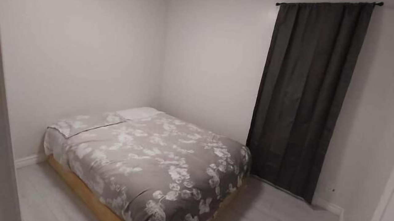 Photo of Bedroom in Rouyn-Noranda