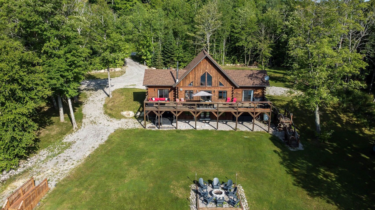 Photo of Outdoor in Notre-Dame-de-Pontmain