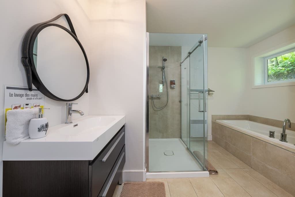 Photo of Bathroom in Saint Irenee