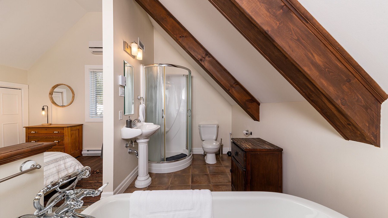 Photo of Bathroom in Saint-Joseph-de-la-Rive