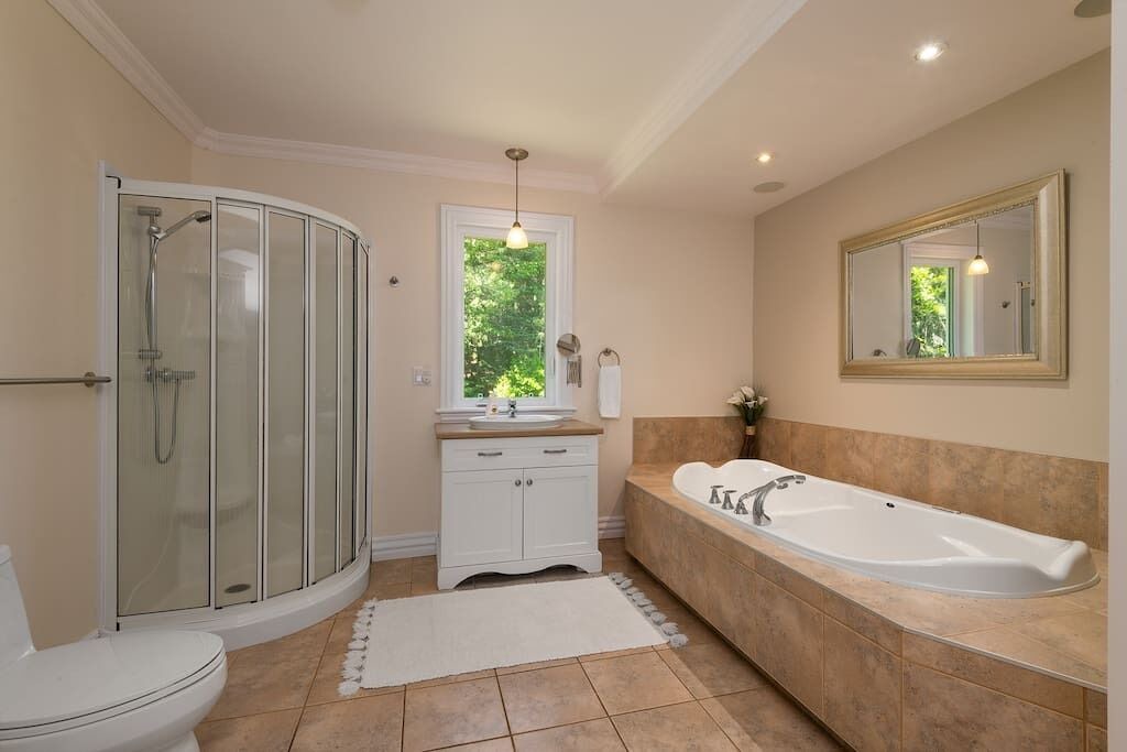 Photo of Bathroom in Petite-Riviere-Saint-Francois