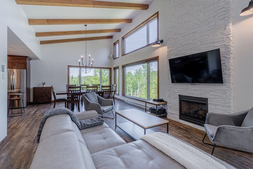 Photo of Livingroom in Petite-Riviere-Saint-Francois