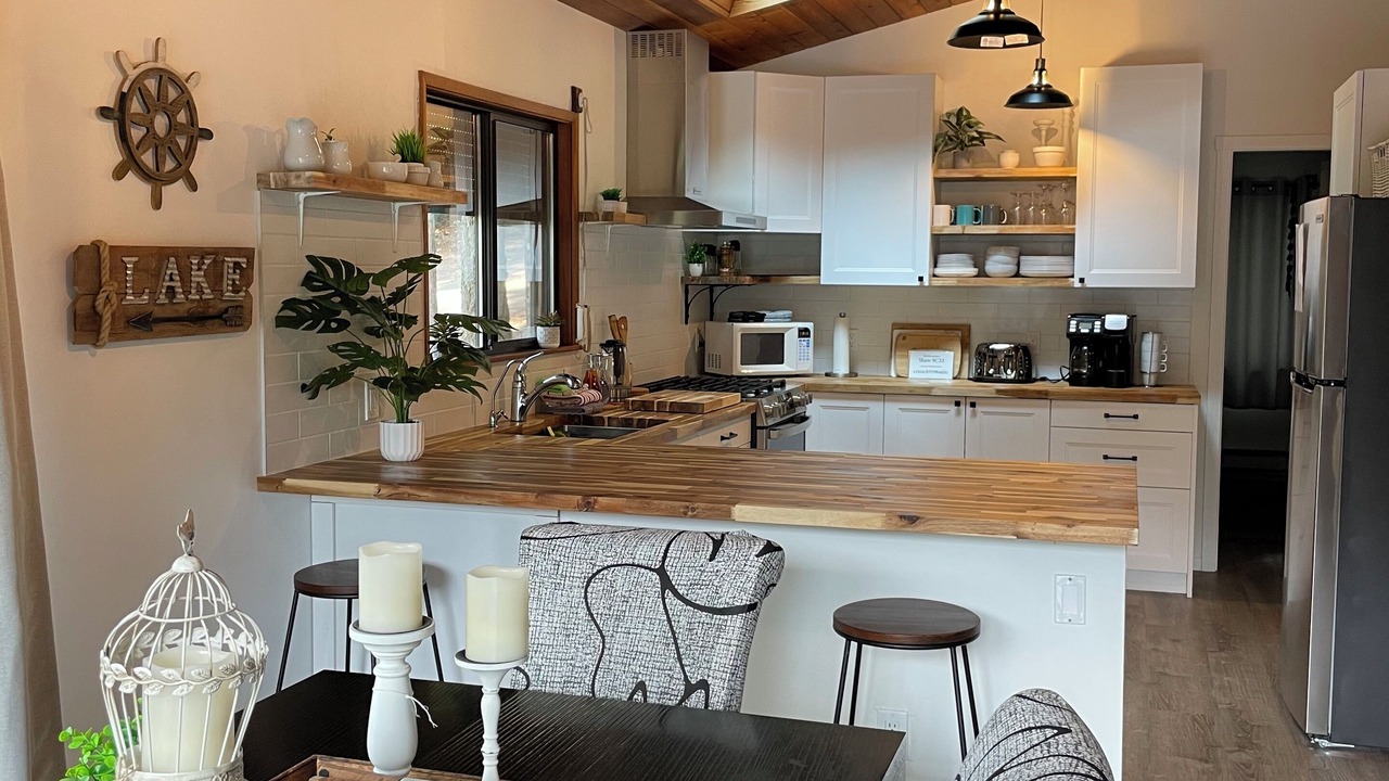 Photo of Kitchen in Shawnigan Lake