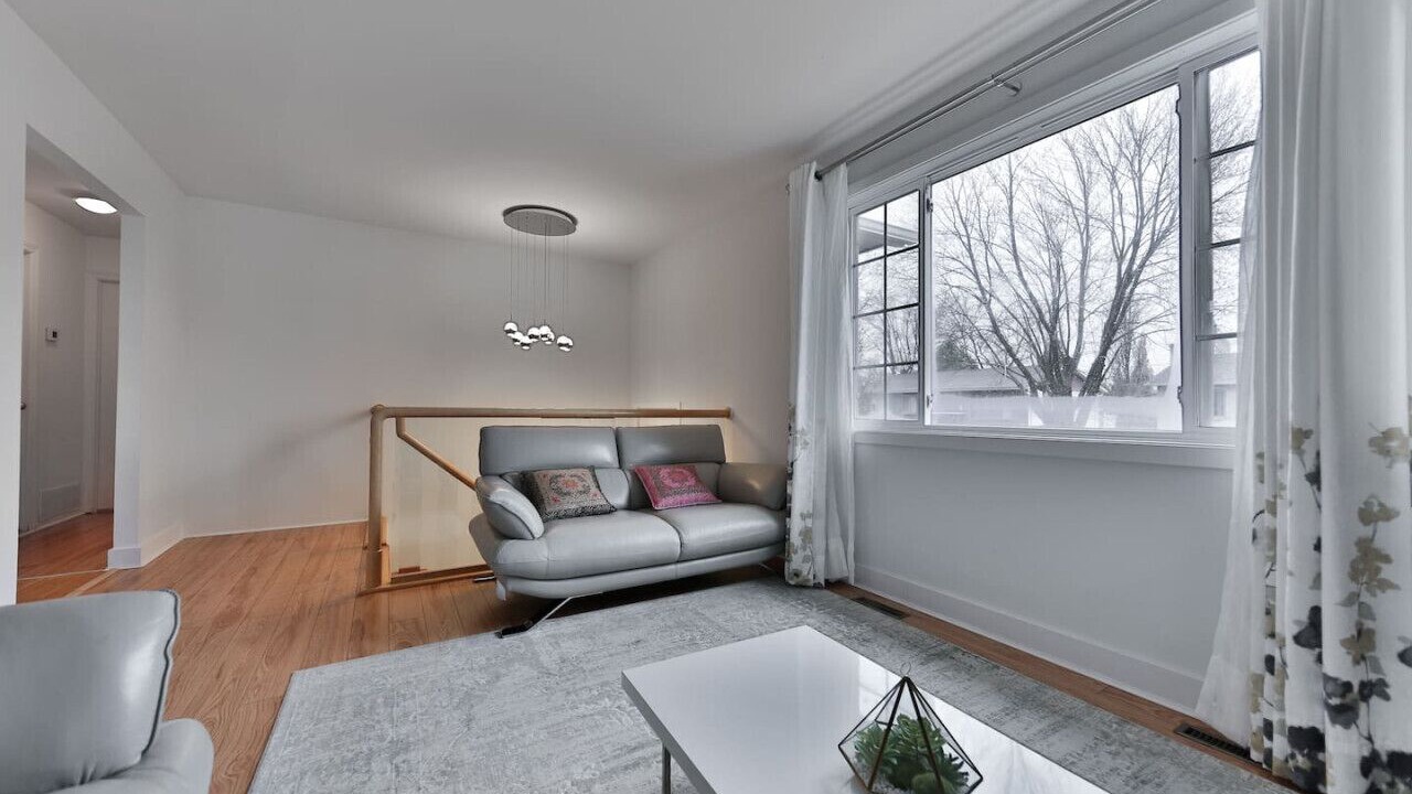 Photo of Livingroom in Saint-Hubert