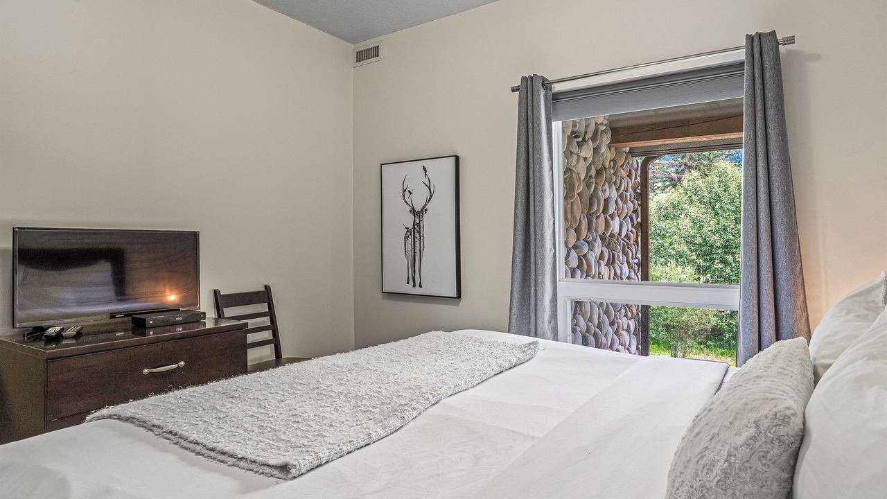 Photo of Bedroom in Canmore