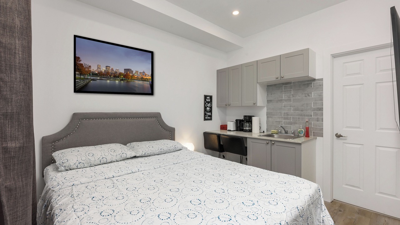 Photo of Bedroom in Laval