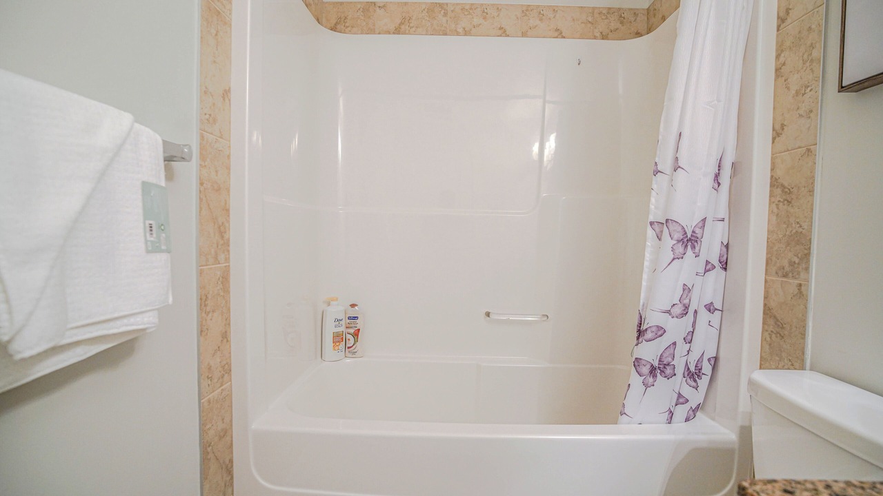 Photo of Bathroom in Fort Saskatchewan