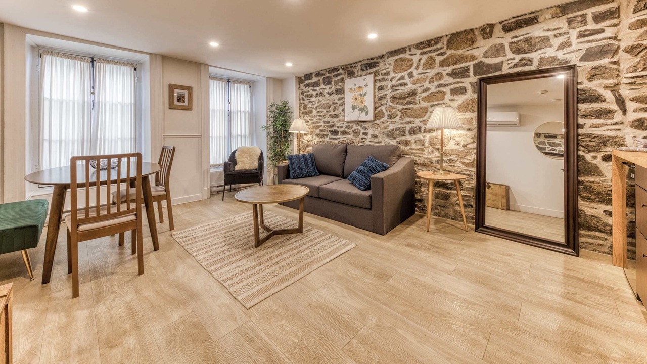 Photo of Livingroom in Vieux-Quebec-Cap-Blanc-colline Parlementaire