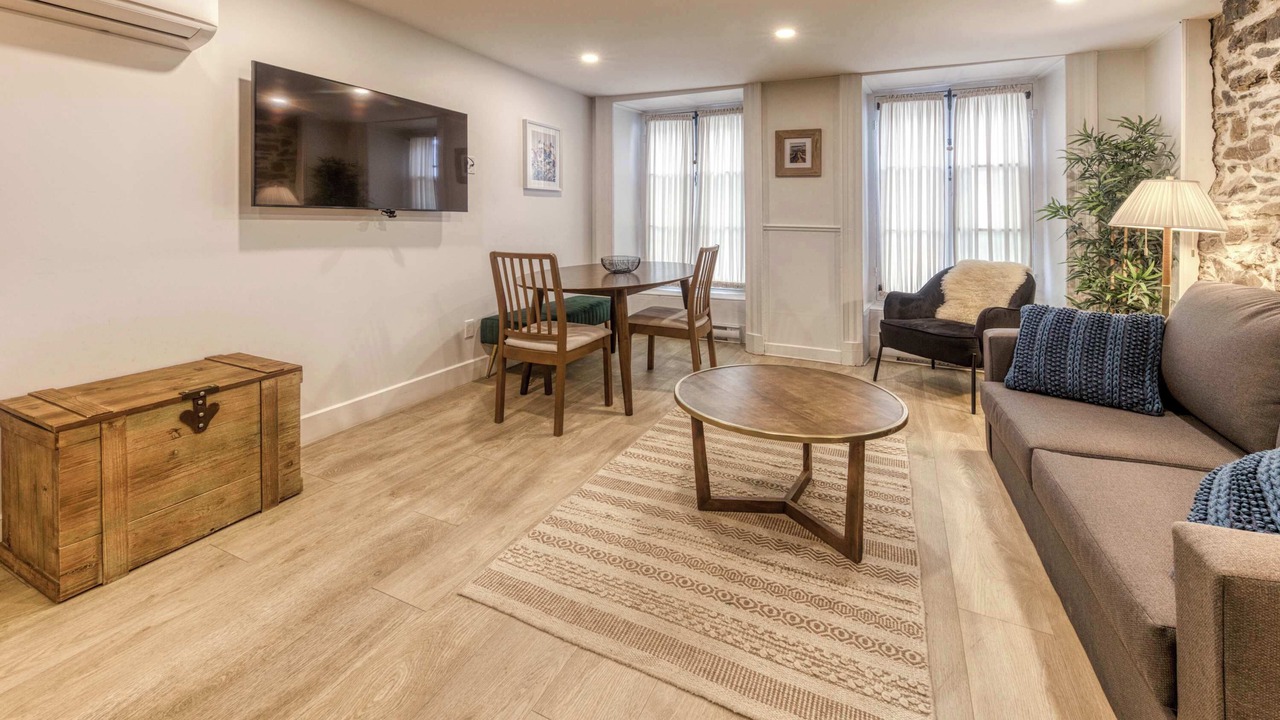 Photo of Livingroom in Vieux-Quebec-Cap-Blanc-colline Parlementaire